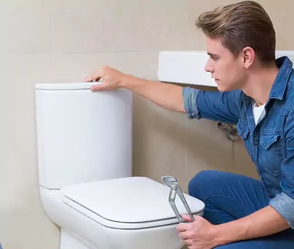 Expert Plumber for Toilet Replacement in Greenlawn, NY: Schedule Affordable Toilet Replacement Services with Us