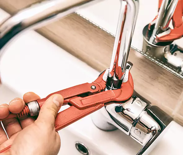 Expert Leak Repair Plumber in Greenlawn, NY