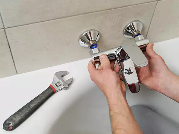 Why Choose Greenlawn Plumbing for Bathtub Faucet Replacement in Greenlawn, NY?
